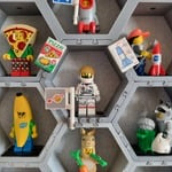 Pack of 3 Customizable Lego Mini Fig Wall or Shelf Hex Display Modules - Picture 1 of 17
